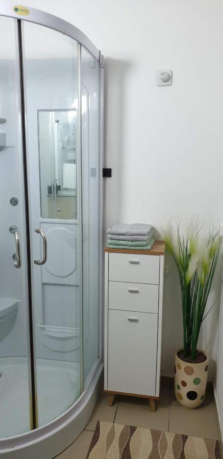 Goldapartman Salgótarján Salgotarjan Exterior foto